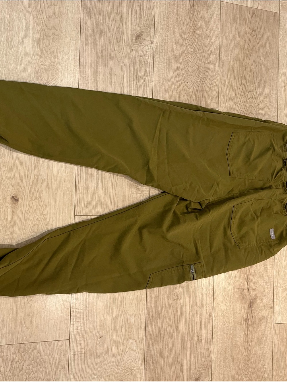 FIGS Olive Zamora Scrub Pants - Picture 3 of 3